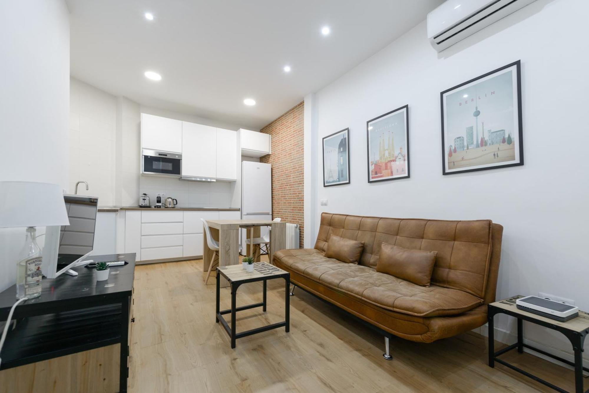 דירות מדריד Avila Calle, Precioso Estudio En Santiago Bernabeu-Estrecho En Segundo Piso Sin Ascensor מראה חיצוני תמונה
