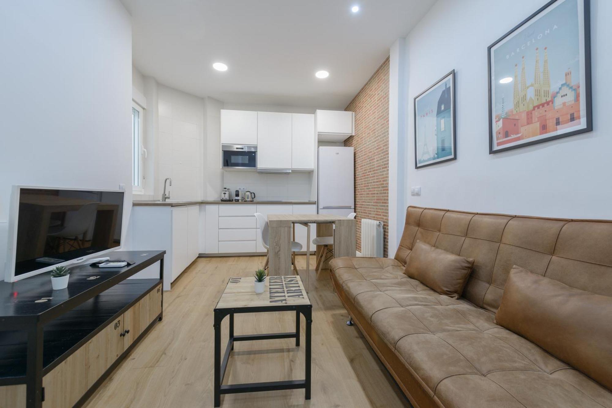 דירות מדריד Avila Calle, Precioso Estudio En Santiago Bernabeu-Estrecho En Segundo Piso Sin Ascensor מראה חיצוני תמונה